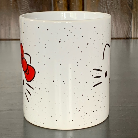 Hello Kitty White with Black Speckle 20oz Ceramic Mug - Picture 6 of 8
